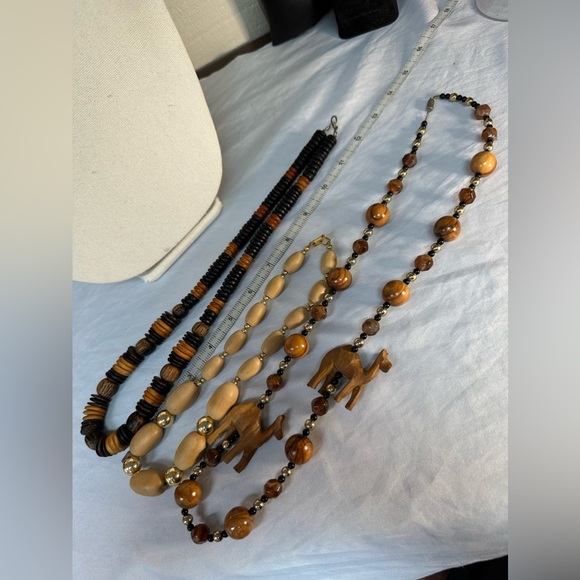 Three neutral safari vibe natural elements necklaces - Picture 6 of 10